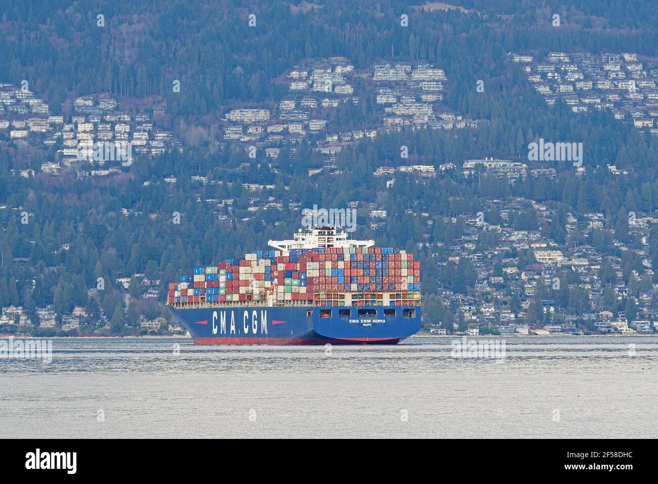 Richmond, British Columbia, Canada. 9 marzo 2021. La nave portcontainer ''CMA CGM norma'' all'ancora a Burrard Inlet, il porto esterno per il porto di Vancouver, B.C. martedì 9 marzo 2021. LA STAMPA CANADESE IMAGES/Bayne Stanley Credit: Bayne Stanley/ZUMA Wire/Alamy Live News Foto Stock