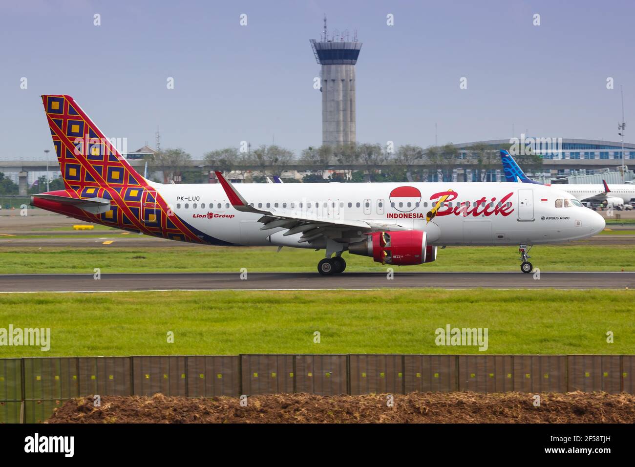 Giacarta, Indonesia – 27. Gennaio 2018: Batik Air Airbus A320 all'aeroporto di Giacarta (CGK) in Indonesia. Airbus è un produttore di aeromobili di Tolosa, Foto Stock