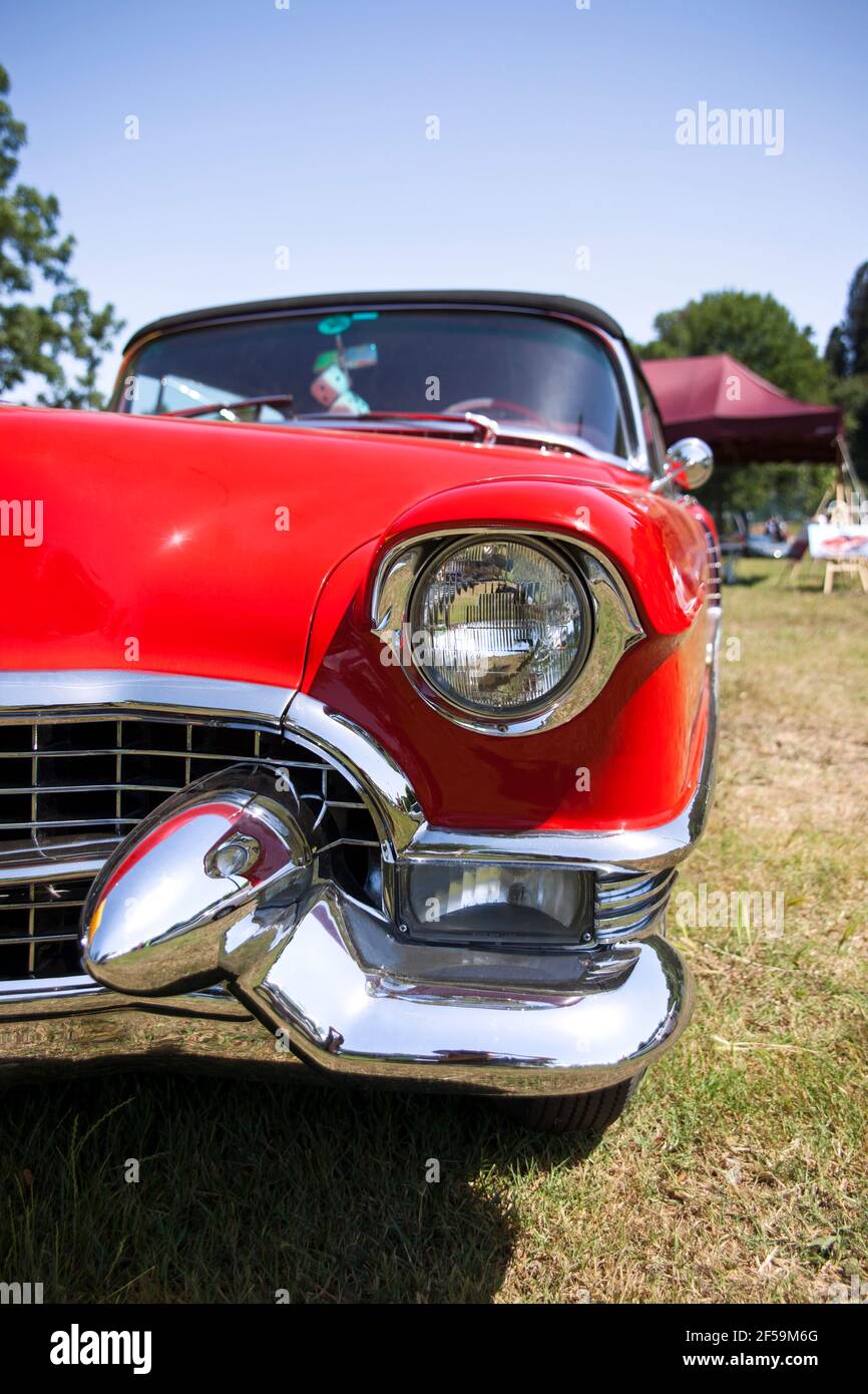 1956 Cadillac Eldorado Vista frontale dettaglio primo piano e Vista verticale Foto Stock