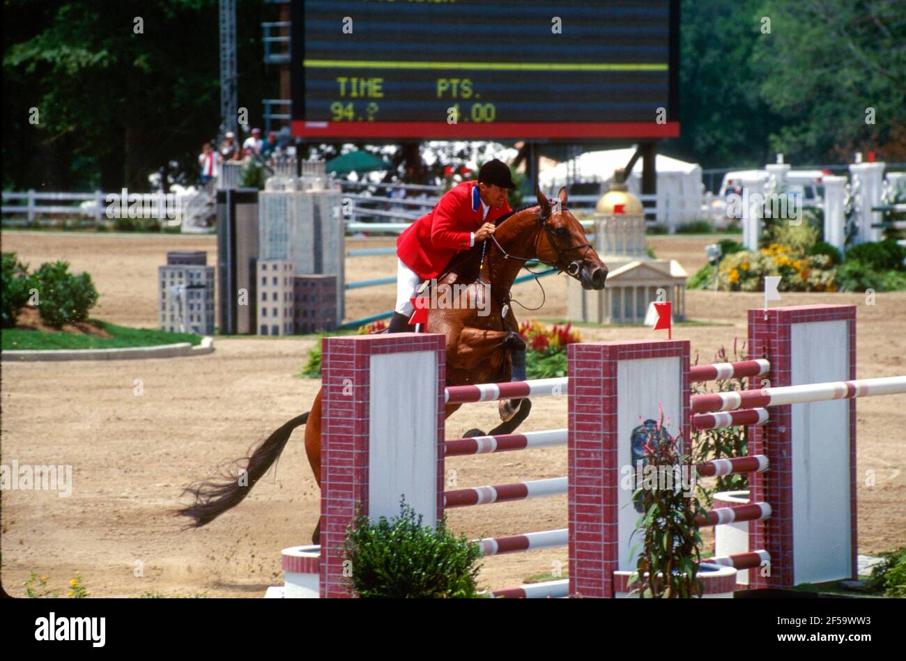 I Giochi olimpici di Atlanta 1996, Michael Matz (USA) riding Rhum Foto Stock