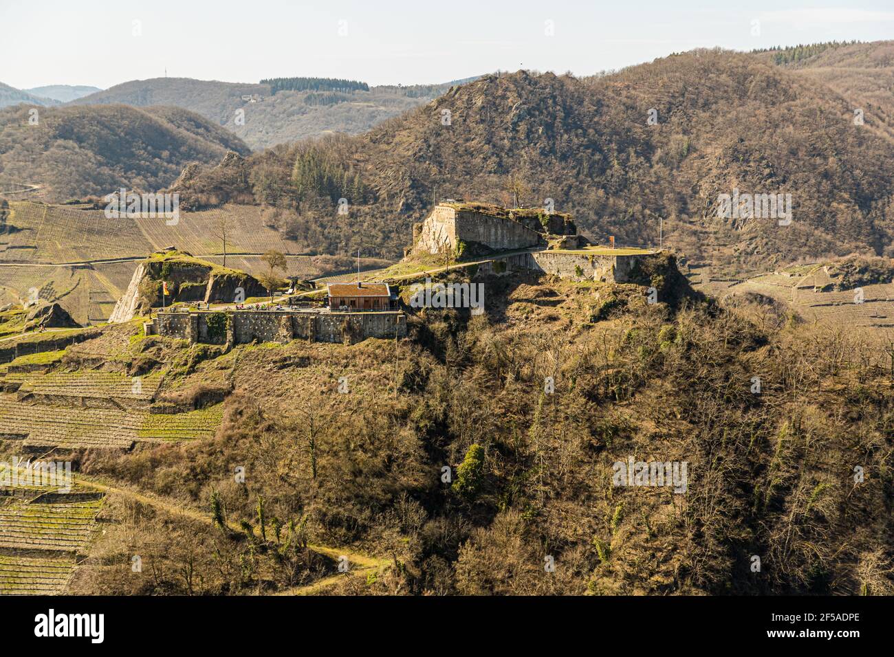 Castello di Saffenburg sull'Ahr a Rech, Germania Foto Stock