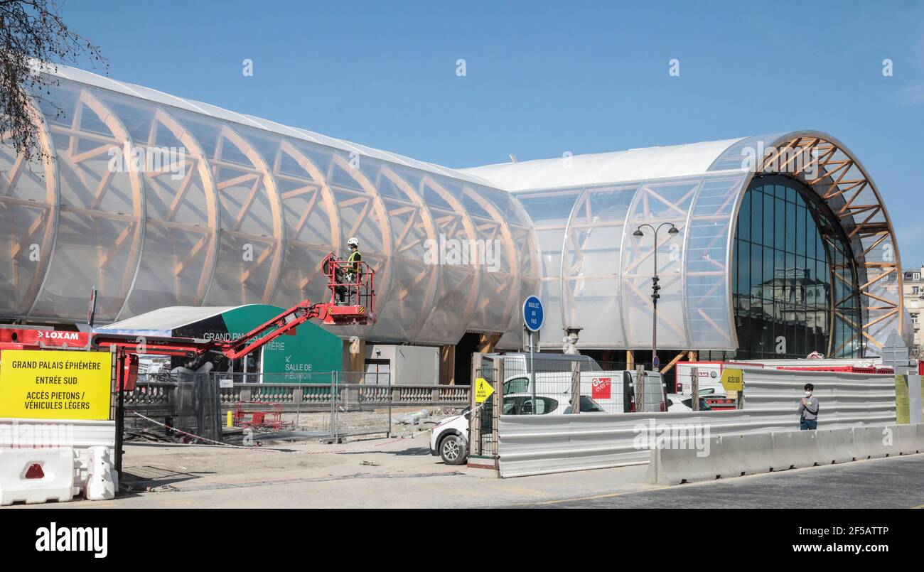 TEMPORANEO GRAND PALAIS COSTRUITO DA EVENTI GL E PROGETTATO DA L'ARCHITETTO JEAN-MICHEL WILMOTTE Foto Stock