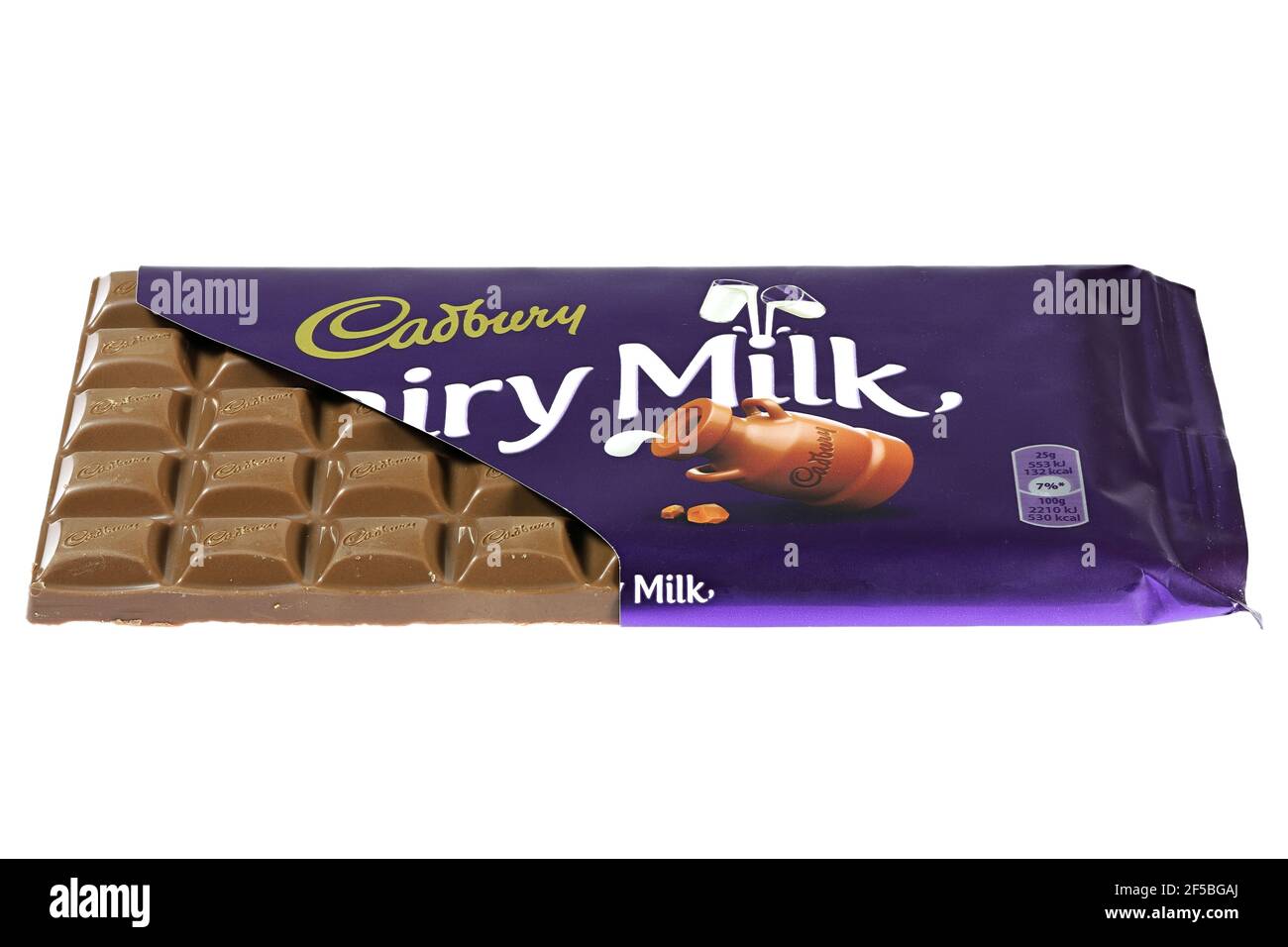 Cioccolato al latte Cadbury Dairy isolato su sfondo bianco Foto Stock Cioccolato al latte Cadbury Dairy isolato su sfondo bianco Foto Stock