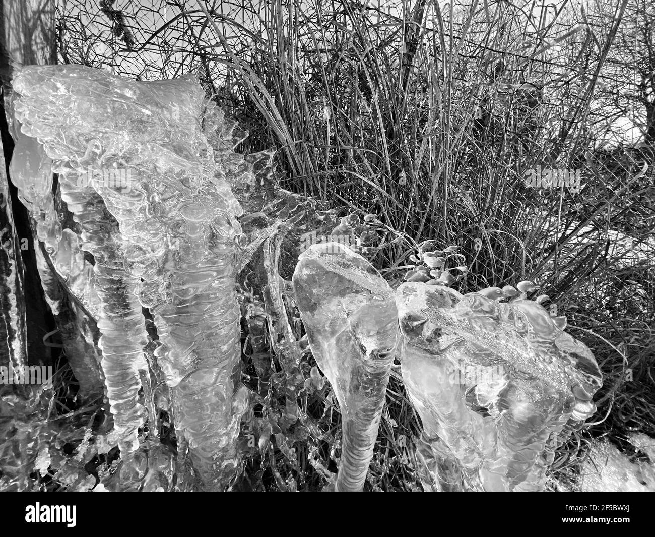 Sfondo ghiaccio con spazio copia acqua congelata da toccare Foto Stock