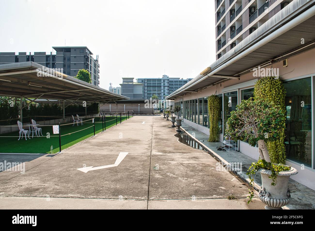Bangkok, Thailandia 03.26.2021 zona relax nel Cotai Luxury Design alternative state Quarantine Hotel a Samut Prakan Foto Stock