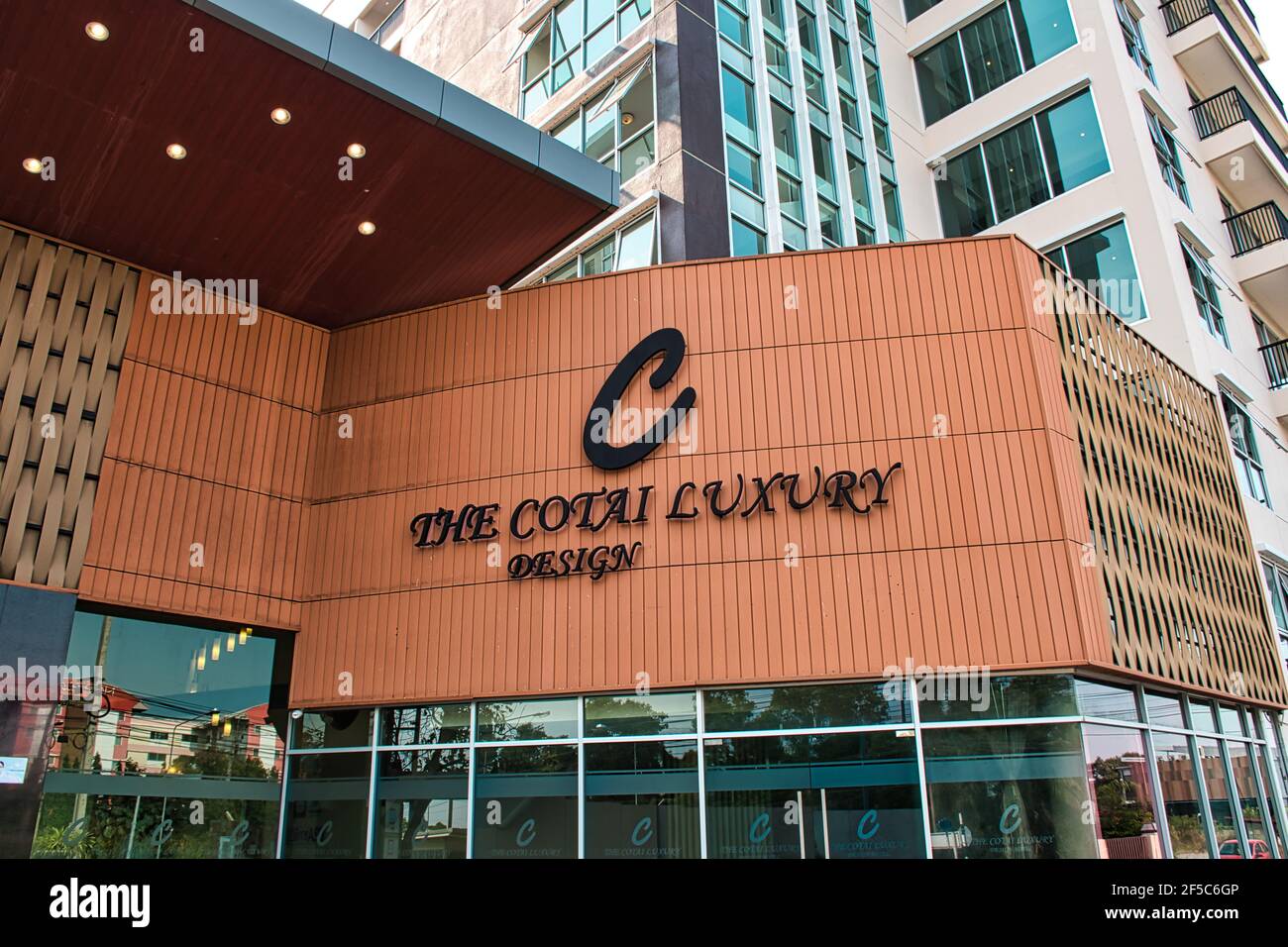 Bangkok, Thailandia 03.26.2021 il Cotai Luxury Design alternative state Quarantine Hotel a Samut Prakan Foto Stock