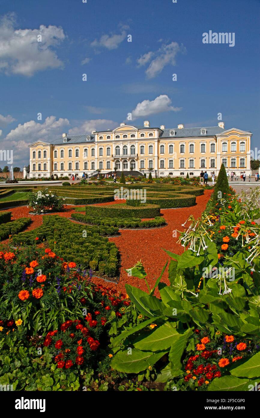 Geografia / viaggio, Estonia, Baltici, Castello di Rundale, eretto nel 1735-1740 da Bartolomeo Rastrelli, diritti aggiuntivi-clearance-Info-non-disponibile Foto Stock