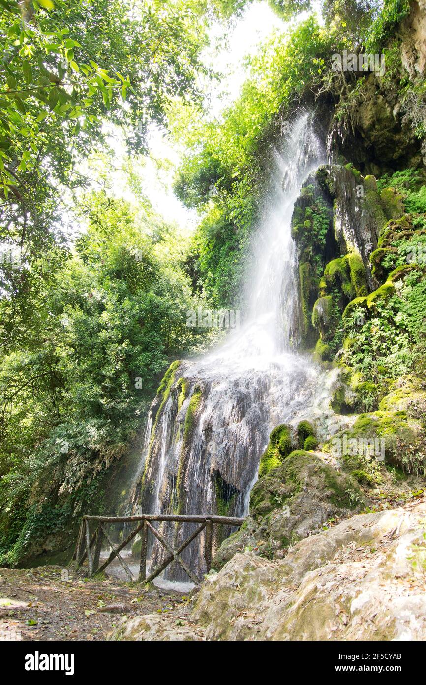 Parco Aymerich, cascata Laconi, Oristano, Sardegna, Italia Foto stock -  Alamy
