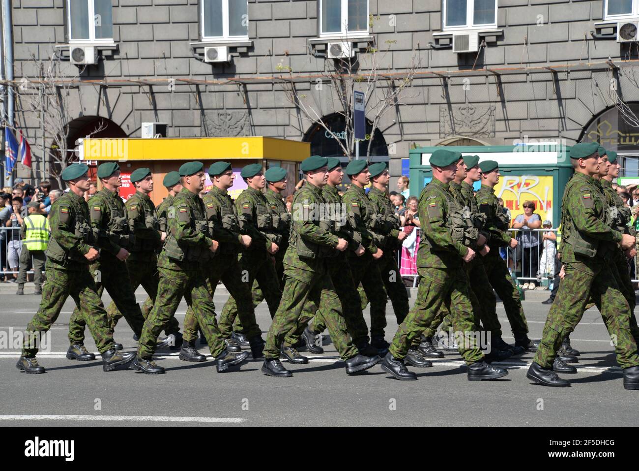 Kiev, Ucraina - 24 2018 agosto: Sfilata del giorno dell'indipendenza sulla via Khreshchatyk Foto Stock