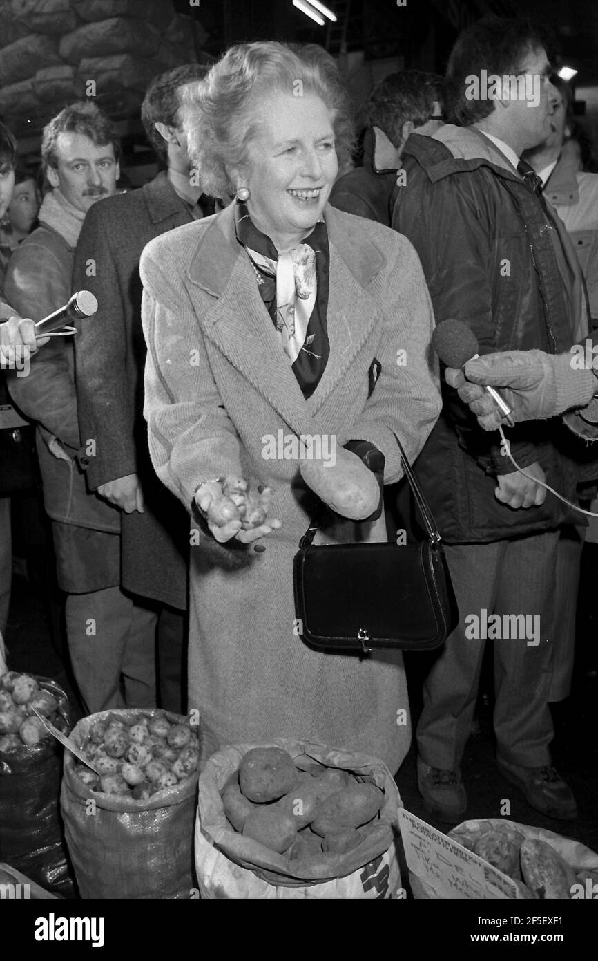 Sig.ra Thatcher nel nord dell'Inghilterra/Leeds/Bradford nel 1987 Foto Stock