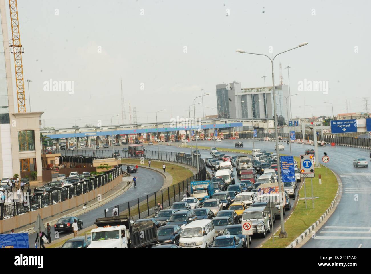 Metro Lagos: Lekki Toll Gate, Lagos, Nigeria. Foto Stock