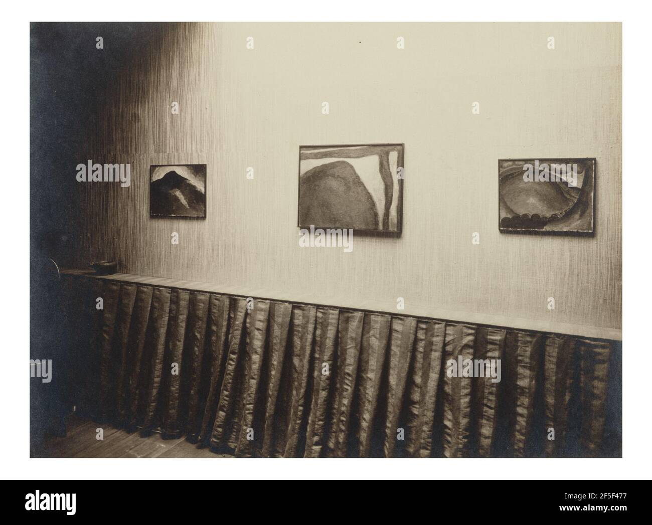 Camera a destra - parete a destra. Alfred Stieglitz (americano, 1864 - 1946) Foto Stock