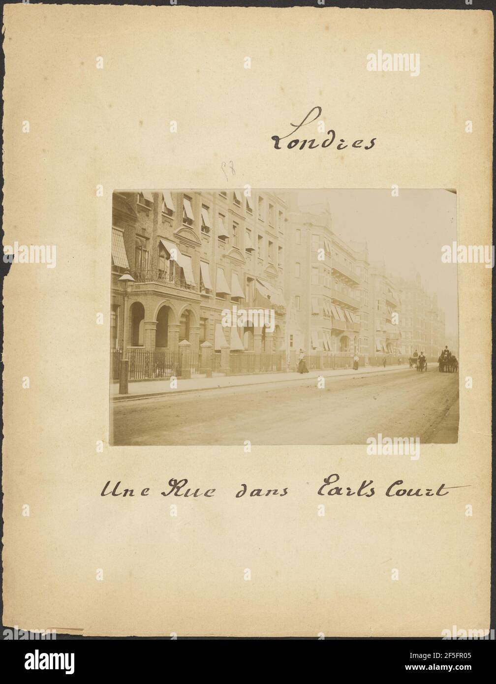 Street in Earl's Court. Produttore sconosciuto, francese Foto Stock