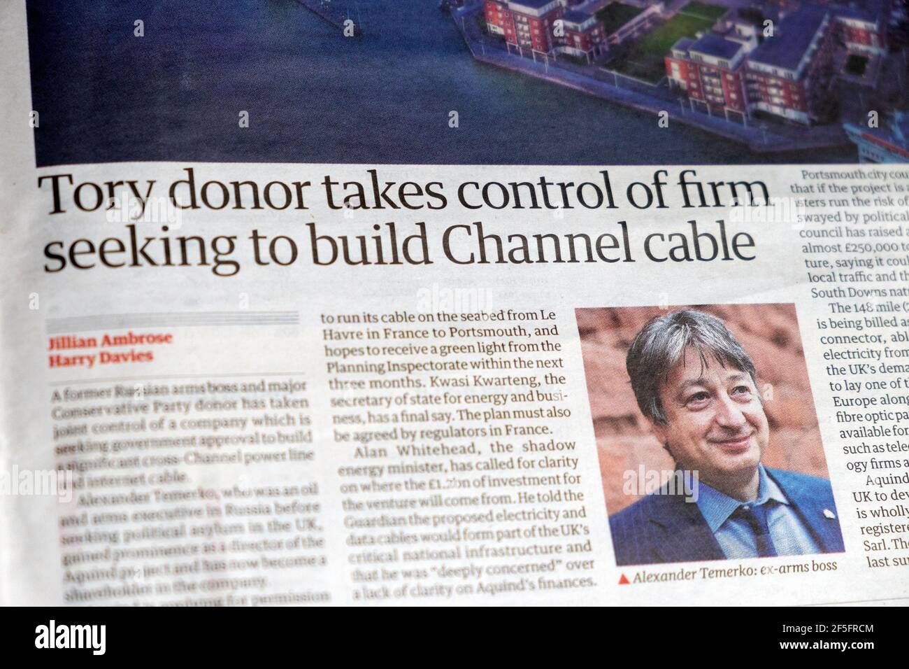 "Tory Donor prende il controllo di una ditta che cerca di costruire il canale Il giornale Cable' Guardian ha un titolo politico il 11 marzo 2021 A Londra, Regno Unito Foto Stock
