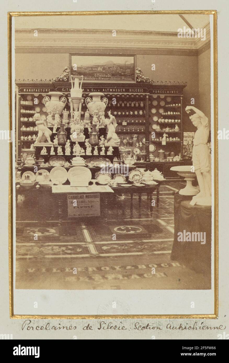 Porcelaines de Silésie, sezione Autrichienne. Léon & Lévy (francese, attivo 1864 - 1913 o 1920) Foto Stock