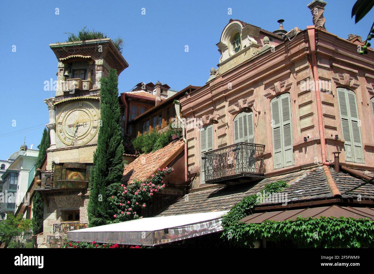Vecchia torre dell'orologio in Tbilisi Tiflis Georgia Foto Stock