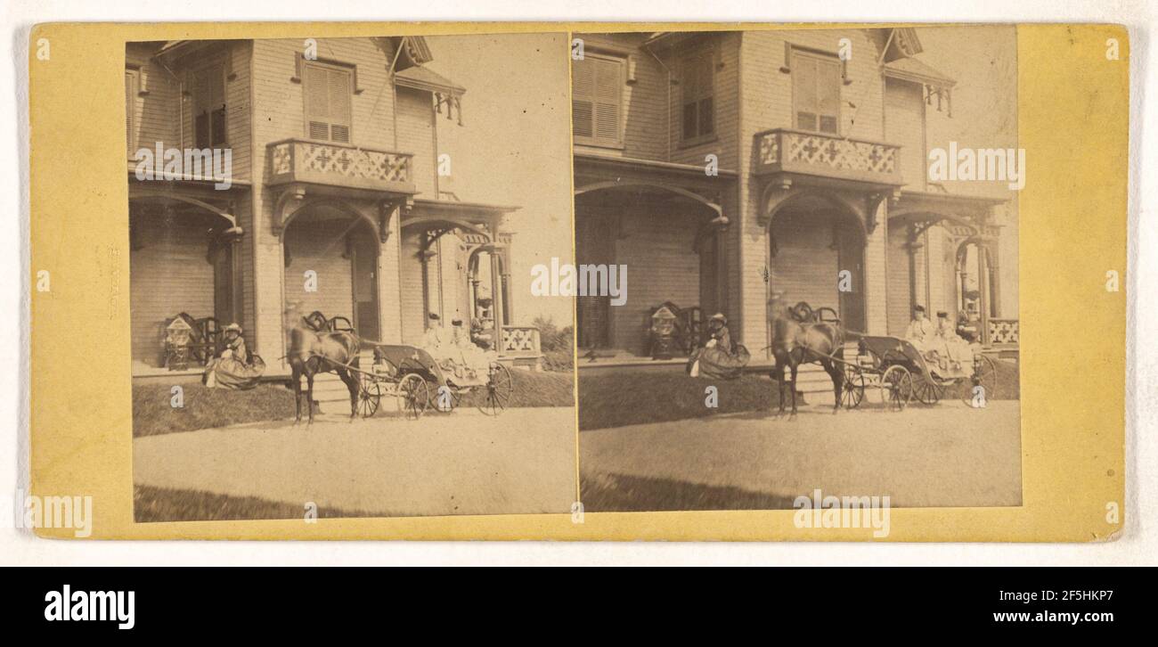 Casa, due donne sedute in carrozza trainata da cavalli davanti, un'altra donna seduta sul portico. Attribuito a J.A. Williams (americano, attivo dal 1850 al 1880) Foto Stock