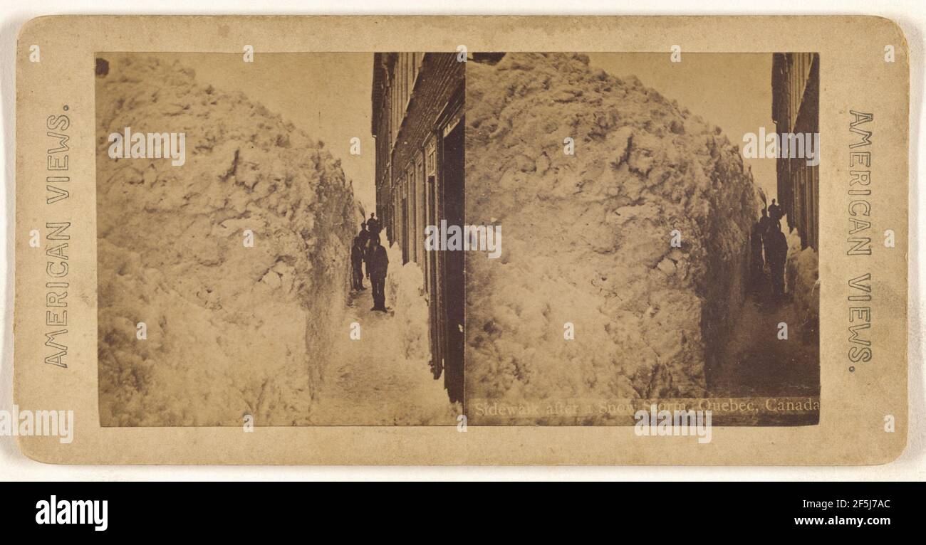 Marciapiede dopo una tempesta di neve, Quebec, Canada. Produttore sconosciuto, canadese Foto Stock