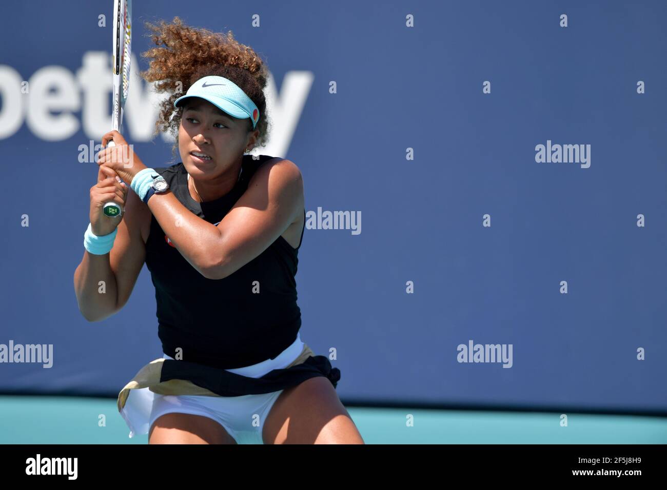 Miami Gardens, Florida, Stati Uniti. 26 Marzo 2021. Naomi Osaka del Giappone sconfigge Ajla Tomljanovi? Di Australia il giorno 5 del 2021 Miami Open il 26 marzo 2021 a Miami Gardens, Florida persone: Naomi Osaka credito: Hoo Me.Com/Media Punch/Alamy Live News Foto Stock