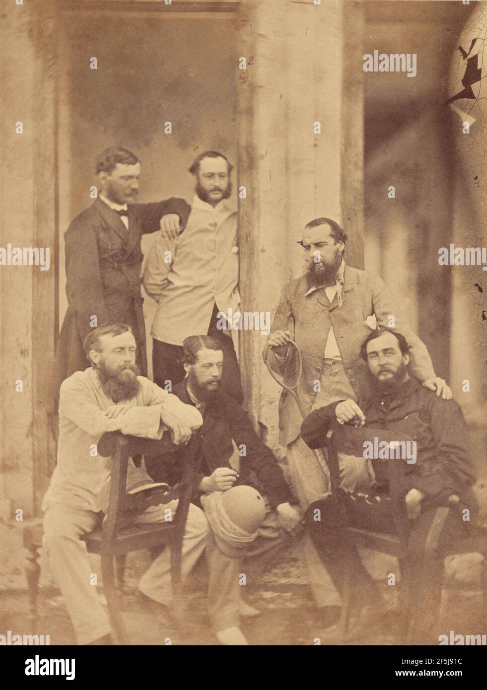 Ritratto di gruppo di ufficiali militari, India. Produttore sconosciuto Foto Stock