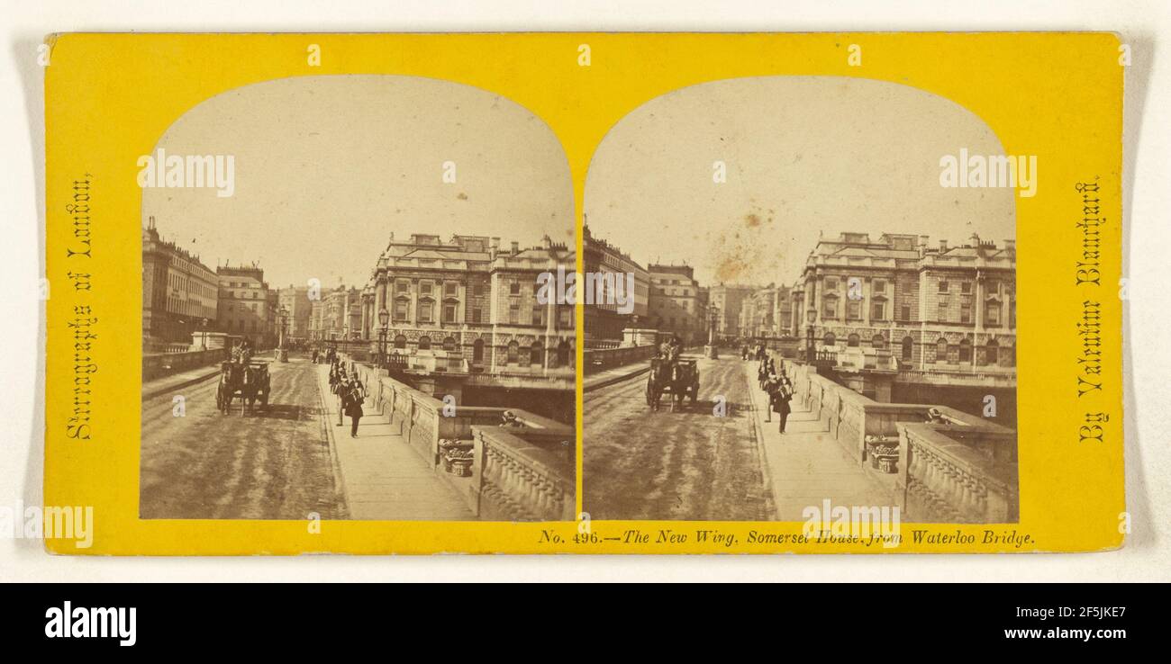 La nuova ala. Somerset House, dal ponte di Waterloo. Londra, Inghilterra. Valentine Blanchard (inglese, 1831 - 1901) Foto Stock