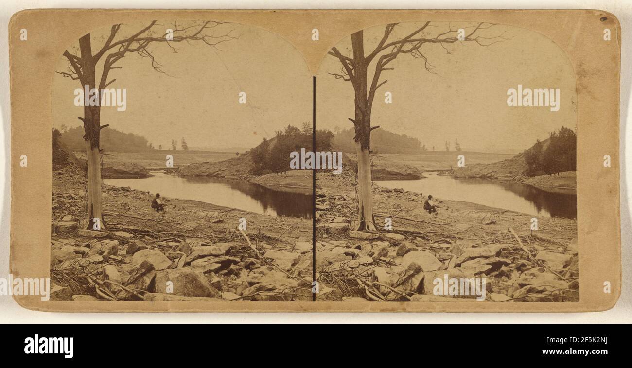 The Great Johnstown Flood, 31 maggio 1889. Mostrando la diga rotta del serbatoio sopra la biforcazione Sud, da dove... è iniziata l'alluvione.... Robert K. Bonine (americano, 1861 - 1923) Foto Stock