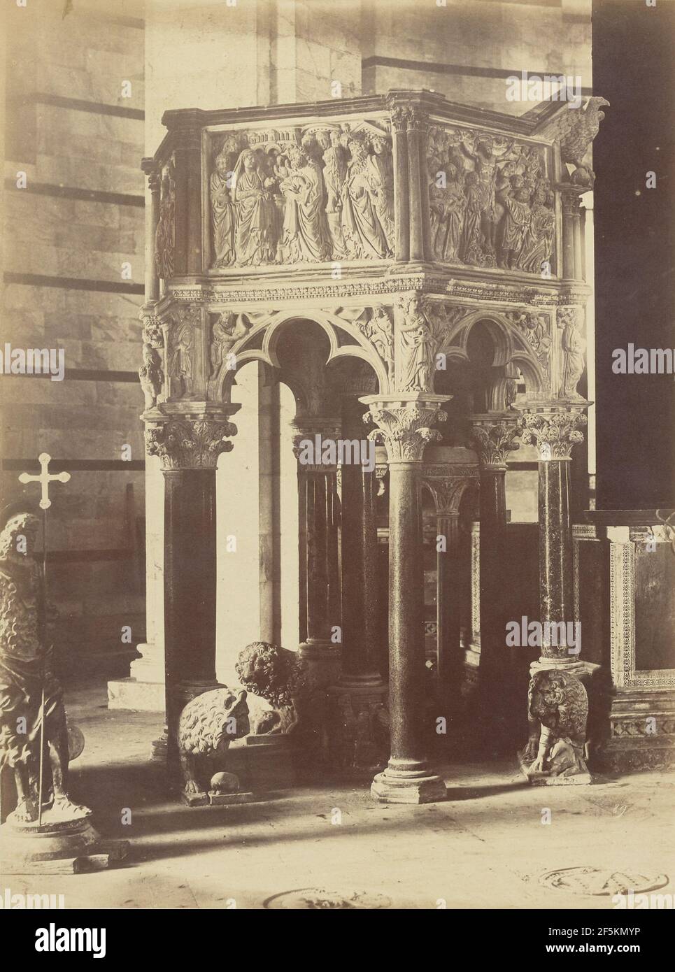 Baldacchino altare. Fratelli Alinari (italiano, fondato nel 1852) Foto Stock