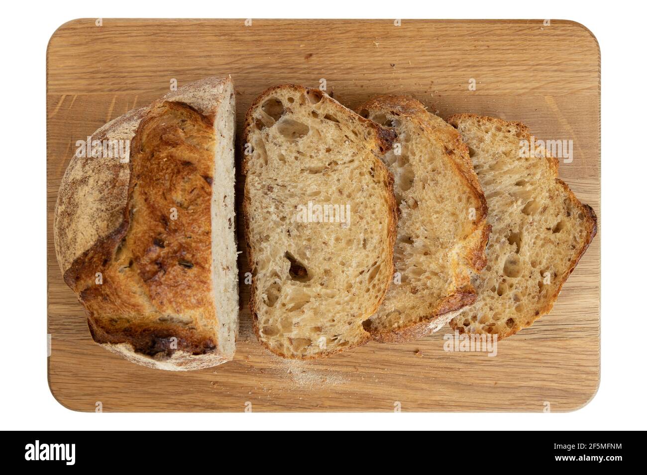 Fetta di pane fresco sul tagliere. Primo piano sul cibo. Foto Stock