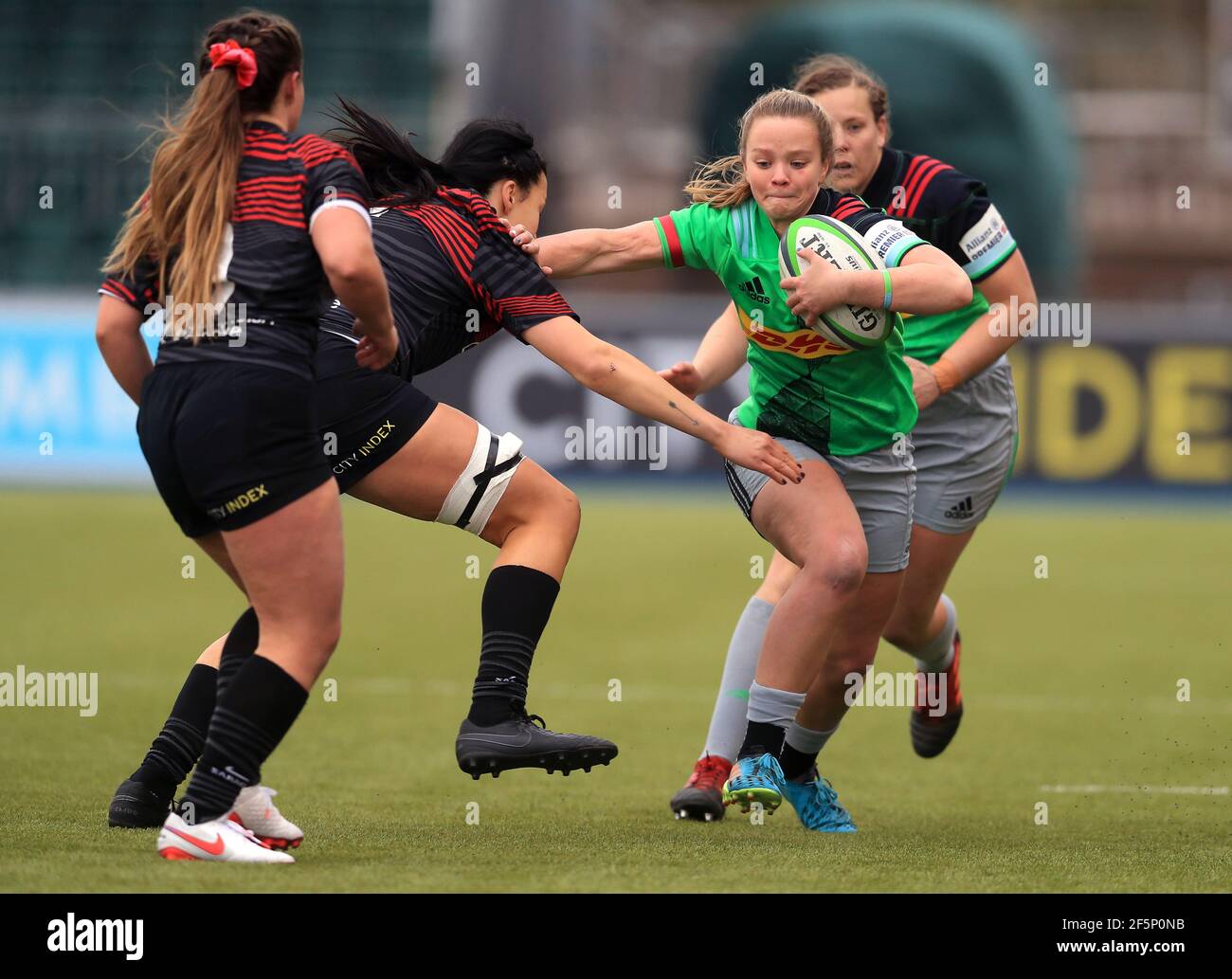 Ellie Green di Harlequins corre con la palla durante la partita delle donne Allianz Premier 15 allo StoneX Stadium di Londra. Data immagine: Sabato 27 marzo 2021. Foto Stock