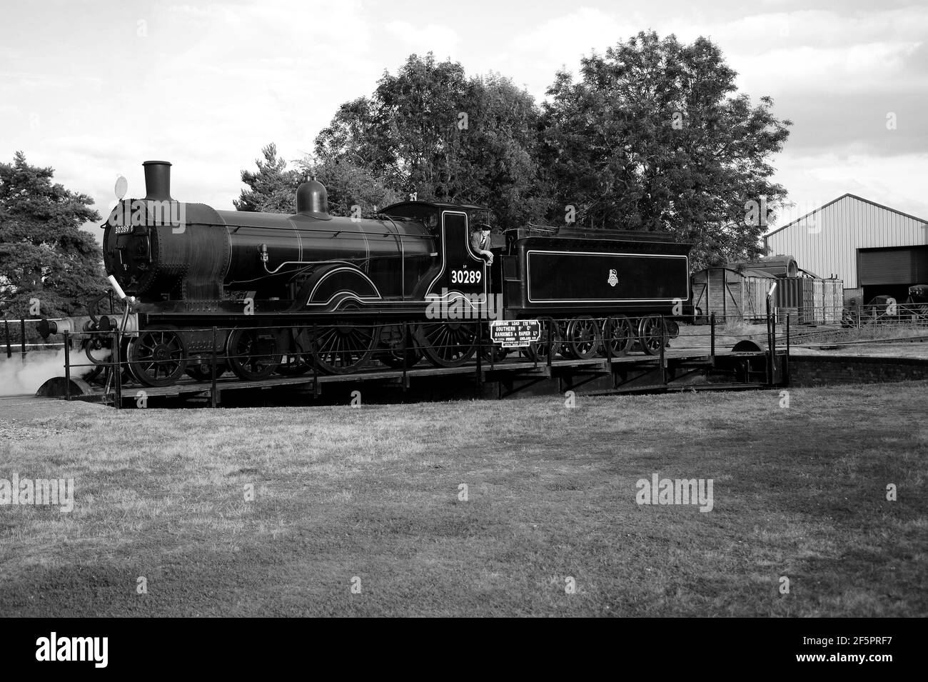 '30120' (in esecuzione come '30289') sul giradischi presso il Didcot Railway Center. Foto Stock