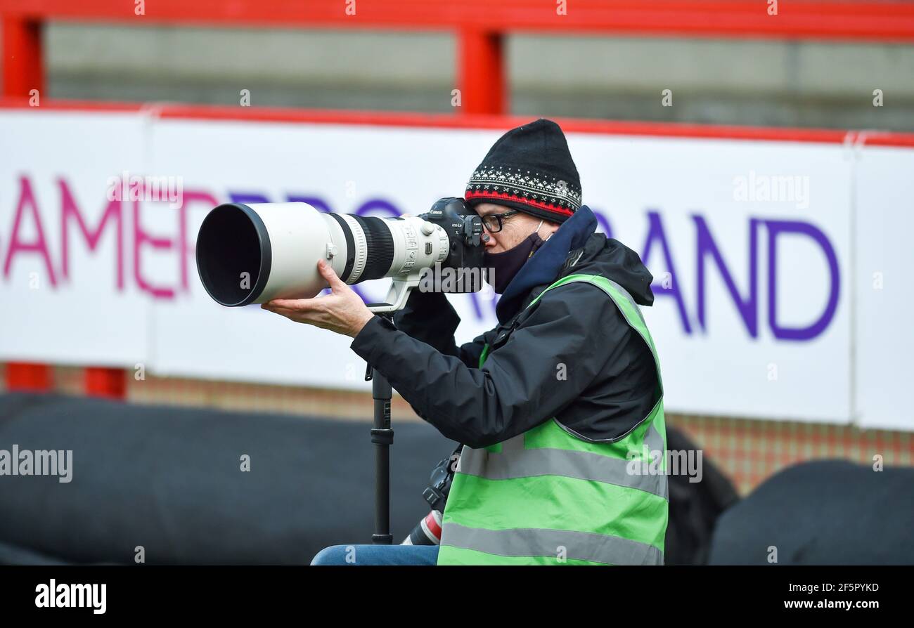 Fotografo di calcio immagini e fotografie stock ad alta risoluzione - Alamy