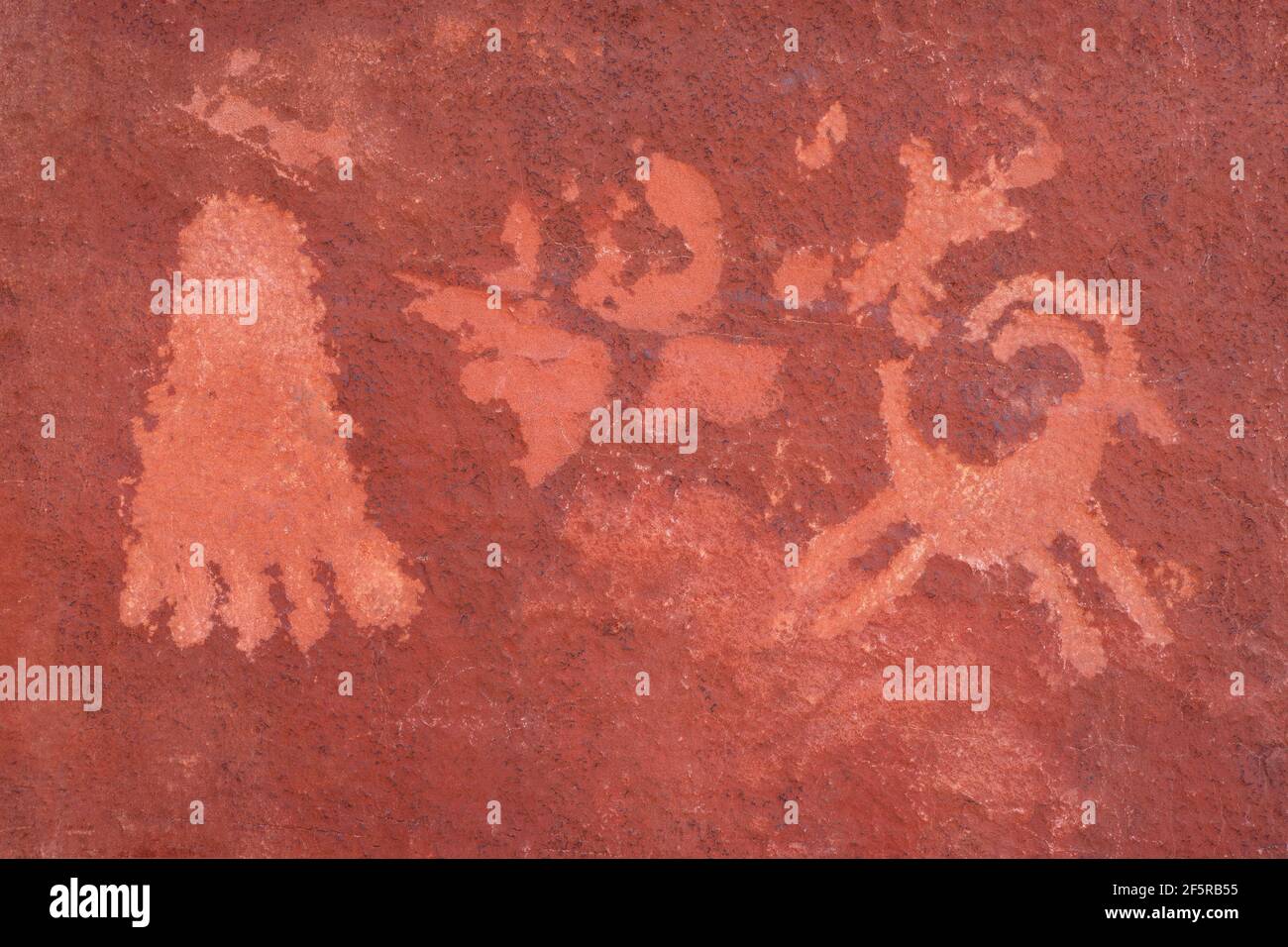 Petroglifi nativi americani nel deserto del Nevada Foto Stock