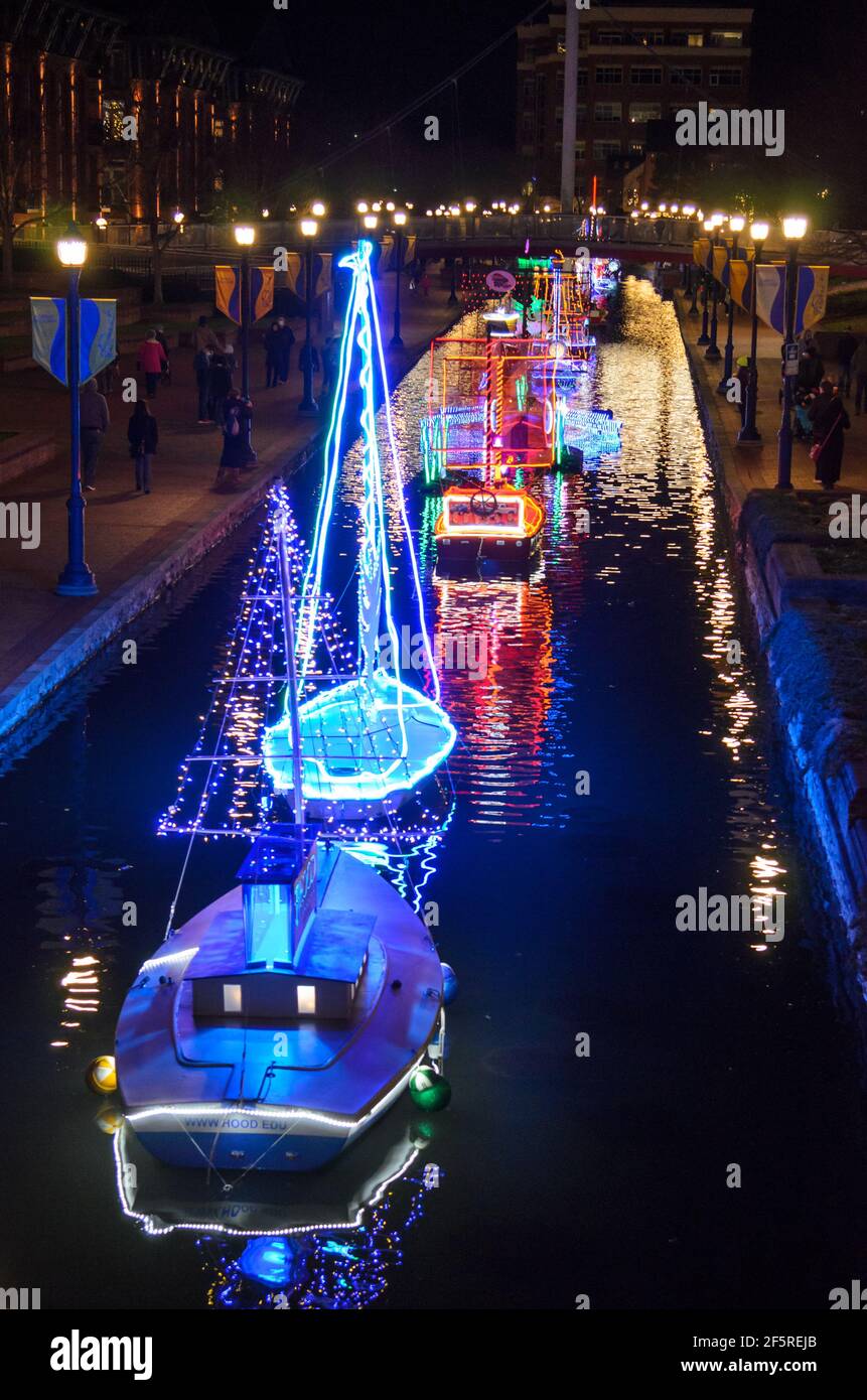 Il Festival delle luci lungo il canale a Frederick, Maryland a Natale Foto Stock