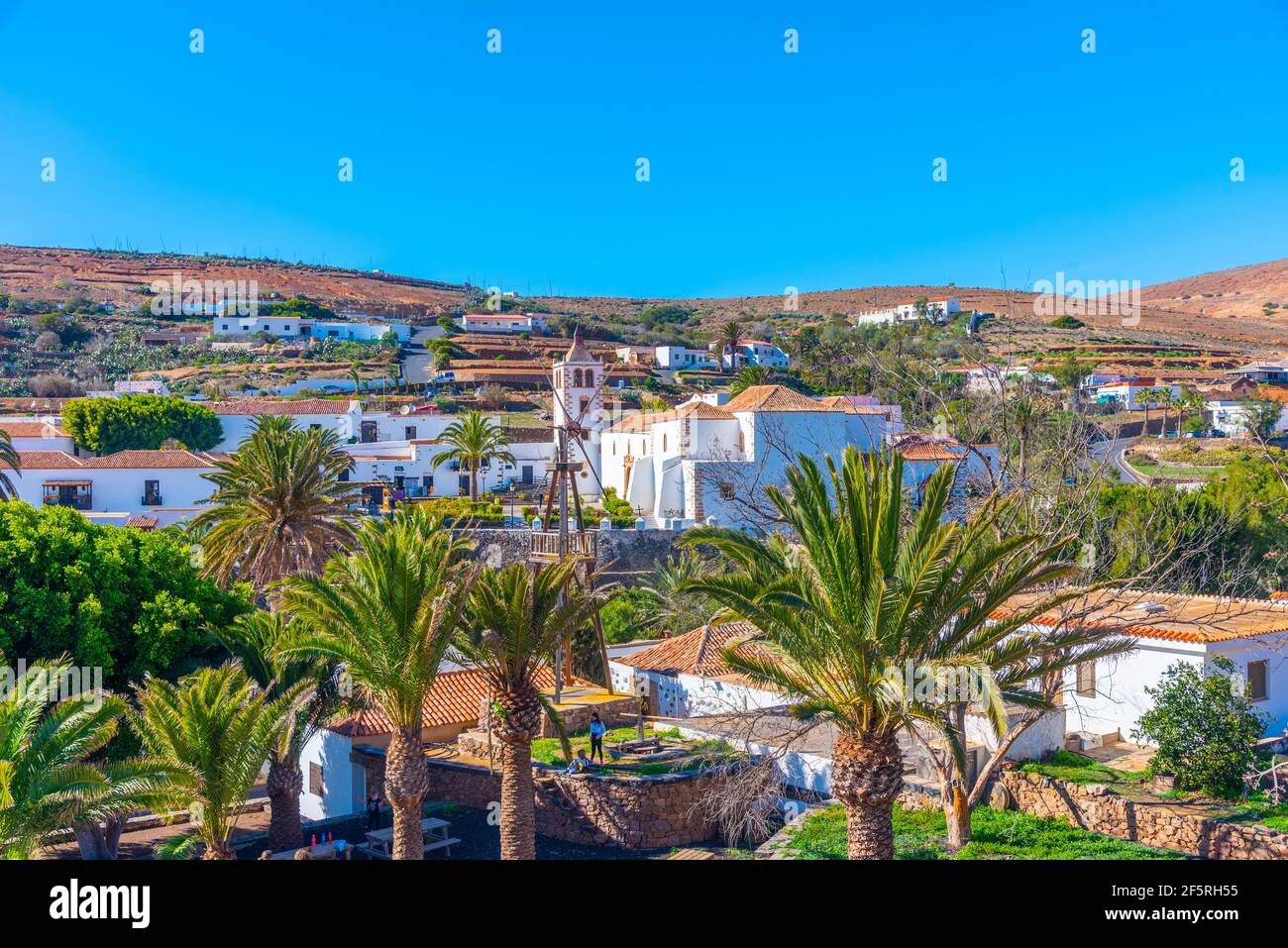Panorama della città di Betancuria a Fuerteventura, isole Canarie, Spagna. Foto Stock