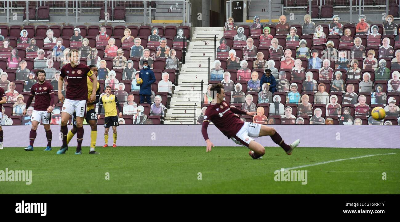 Tynecastle Park, Edimburgo, Scozia. Regno Unito 27 marzo-21. Scottish Championship Match .hearts vs Regina del Sud. Pics mostra il centrocampista di Hearts, Andy Irving, segna il proprio obiettivo per dare alla Regina del Sud una vittoria del 3-2 a Tynecastle Credit: eric mcowat/Alamy Live News Foto Stock