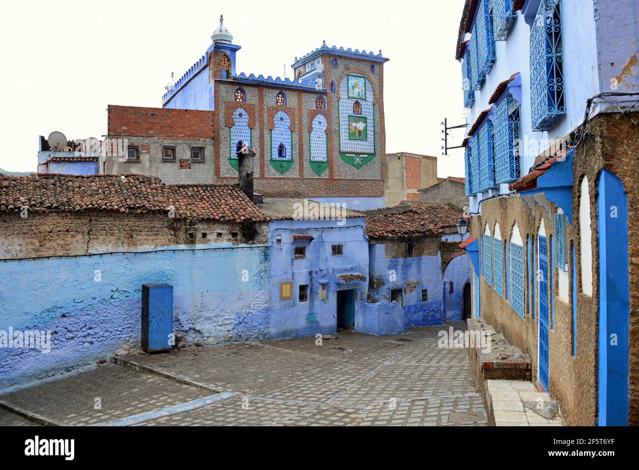 CITTÀ DI CHEFCHAOUEN, capoluogo dell'omonima provincia, gli abitanti appartengono alle tribù berbere dei Rif e degli Arabi. Definito il 'Blue Pearl'MOROC Foto Stock