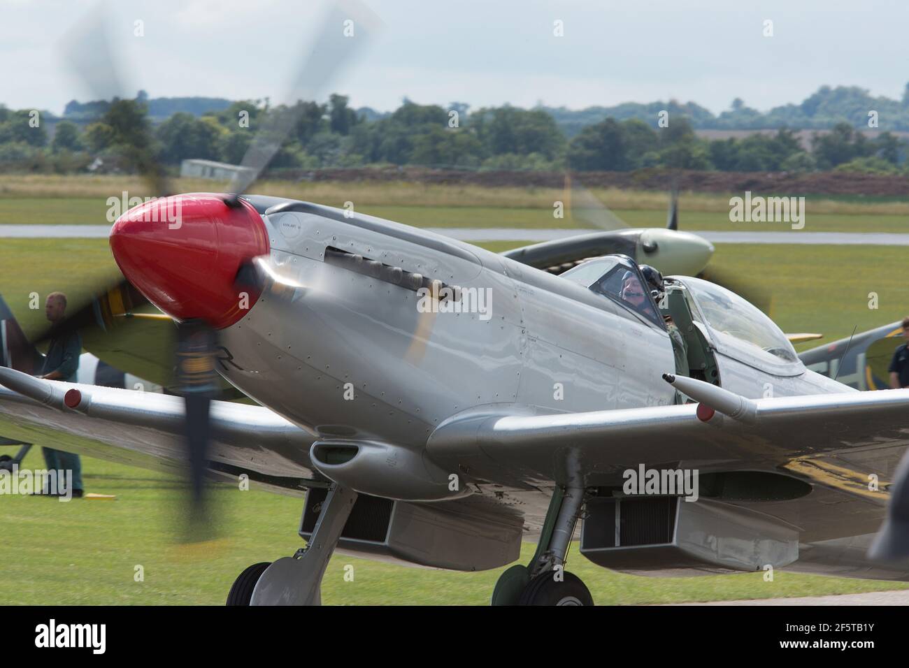 Spitfire che tassano a Flying Legends, Duxford Foto Stock