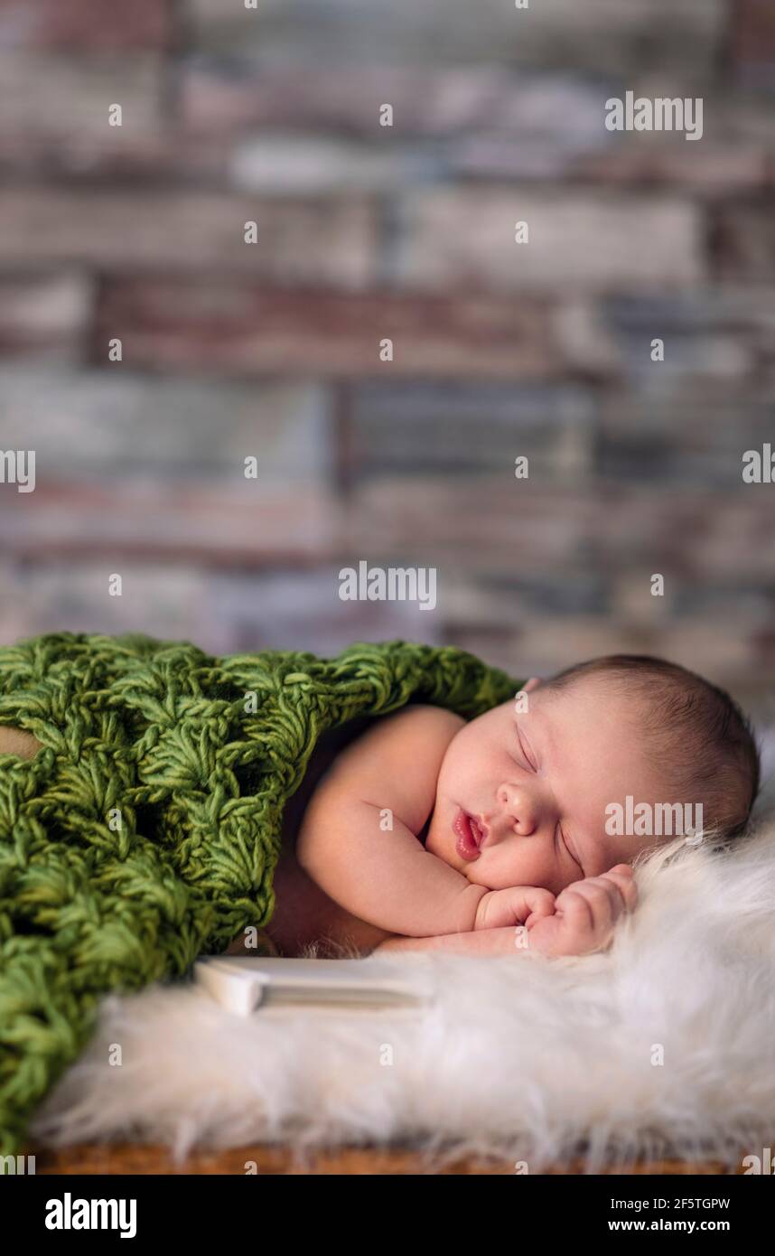 Sonno tranquillo e carino del bambino, fotografia del bambino del neonato Foto Stock