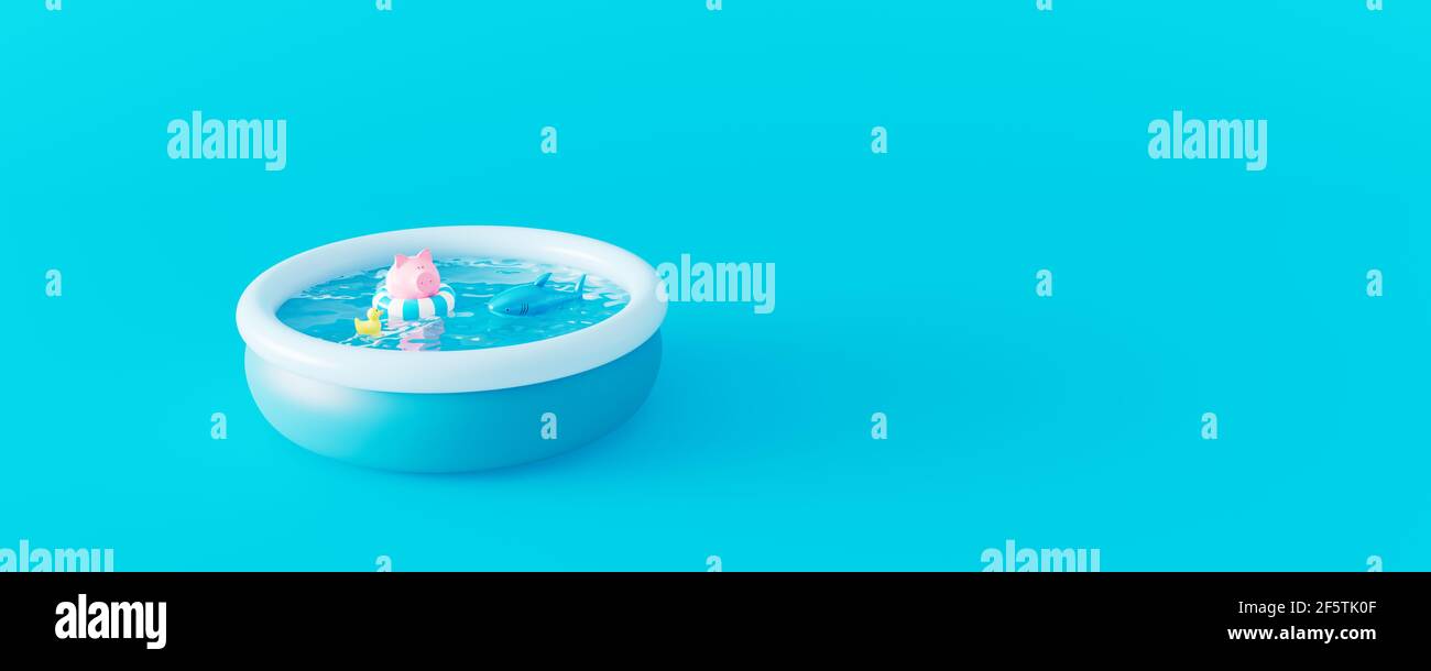 Banca dei piggy con bagnoschiera in piscina. Soggiorno a casa e mantenere il concetto di risparmio. Periodo di quarantena per destinazioni di viaggio e vacanze estive Foto Stock