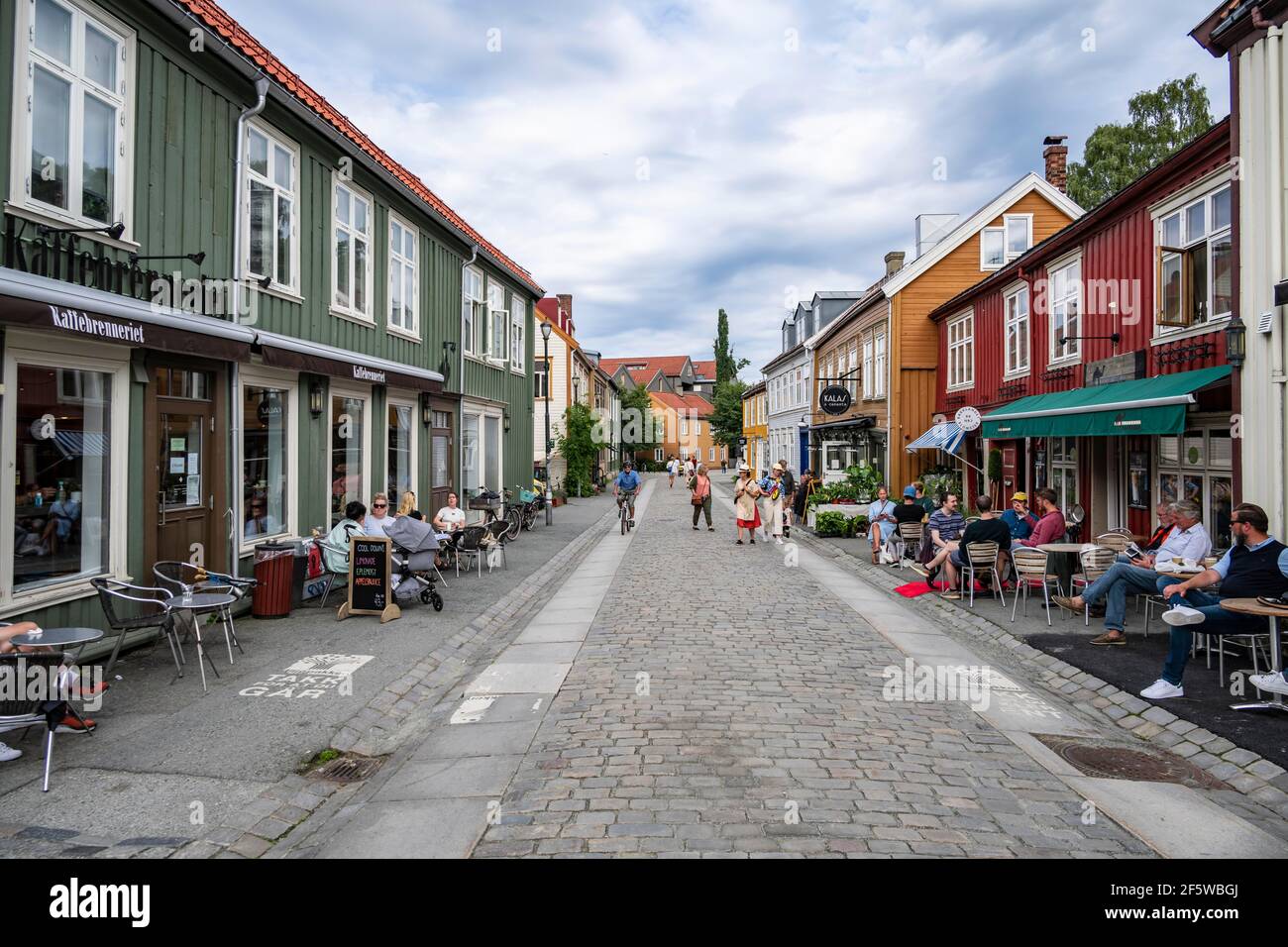 Centro città, case colorate, Trondheim, Trondelag, Norvegia Foto Stock