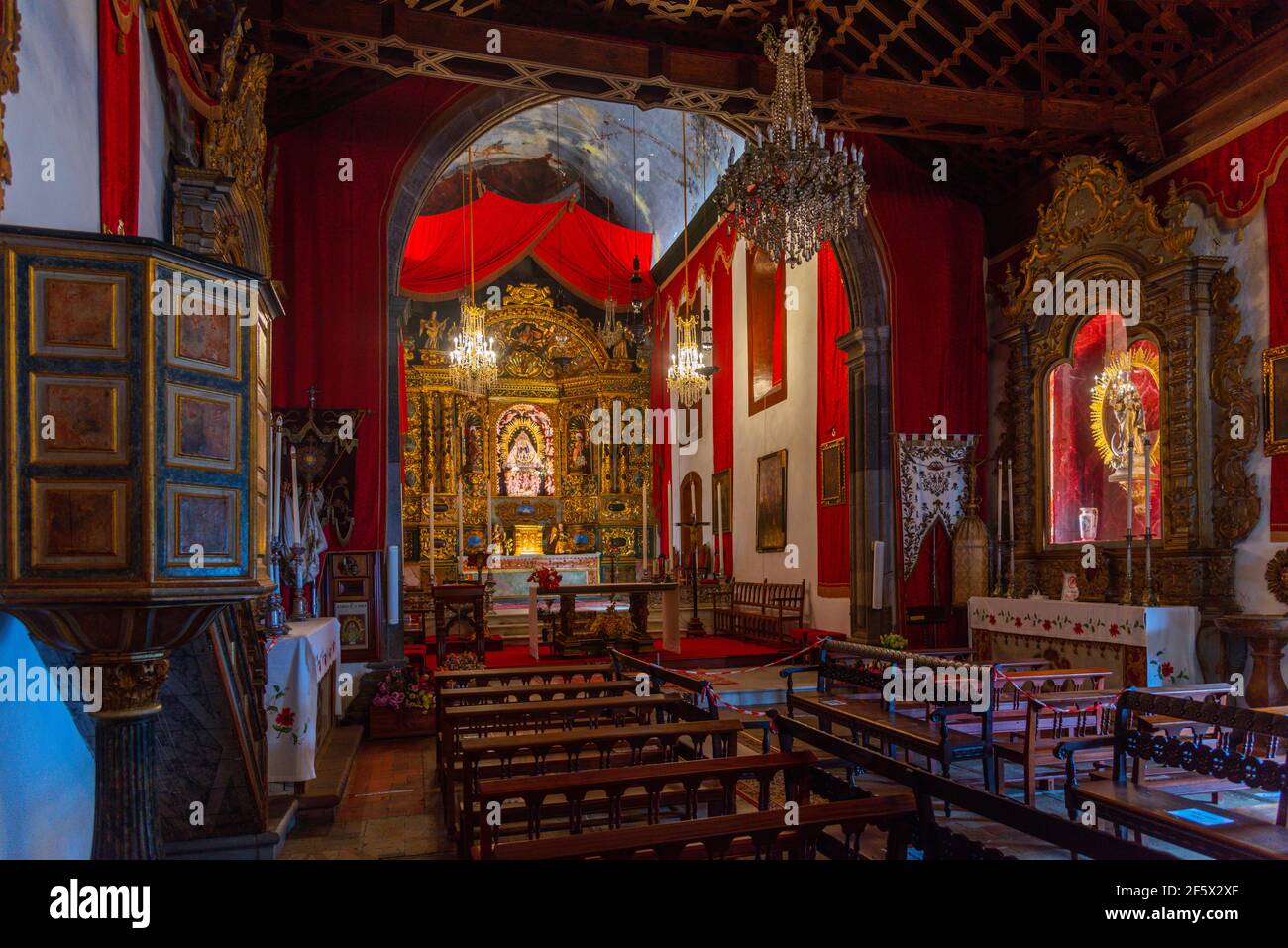 Santa Cruz de la Palma, Spagna, gennaio 27, 2021: Interno del Santuario di Nuestra Senora de Las Nieves a la Palma, Isole Canarie, Spagna. Foto Stock