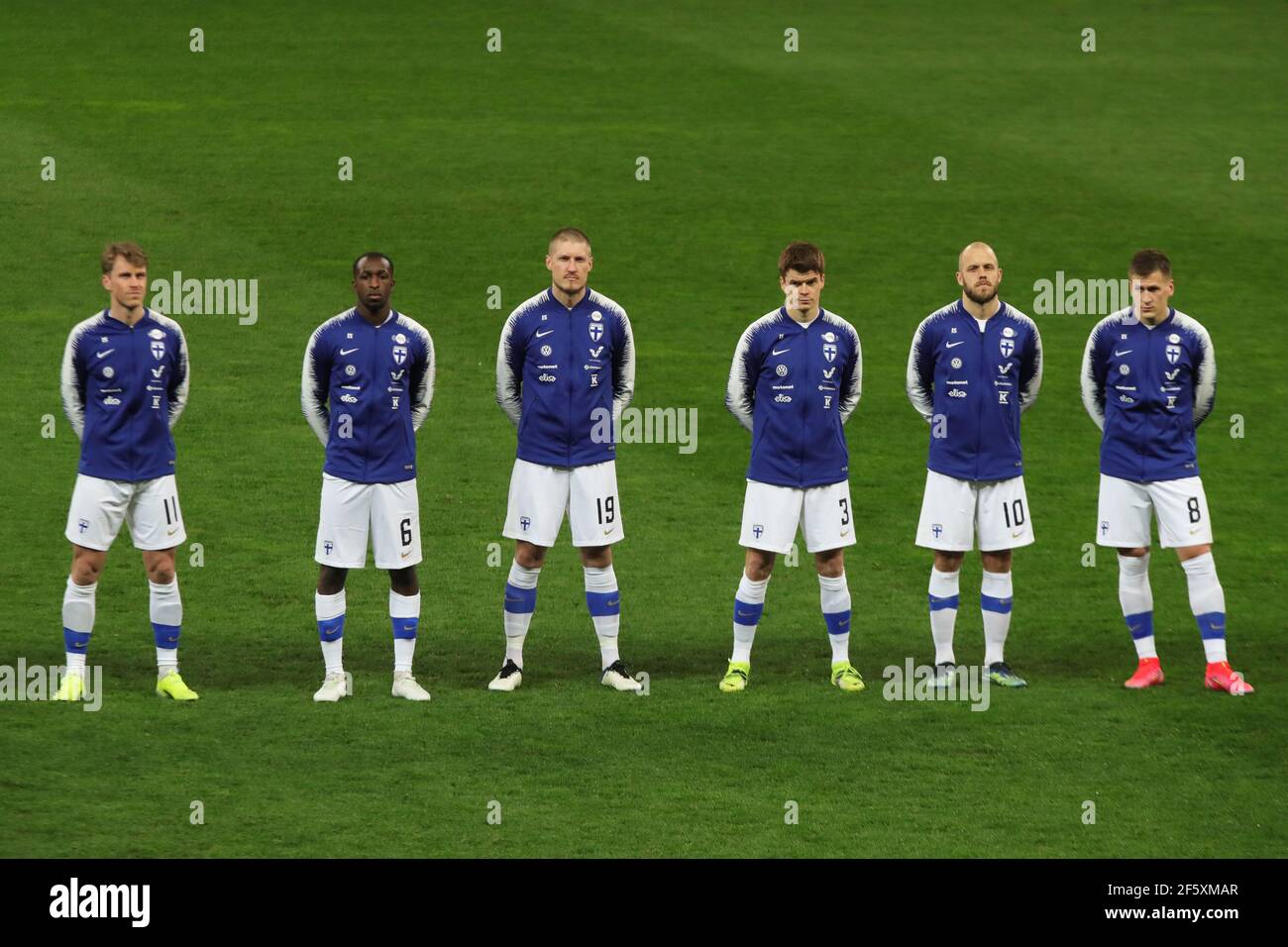 Kiev, Ucraina . 28 Marzo 2021. KIEV, UCRAINA - 28 MARZO 2021 - i giocatori della Finlandia sono visti sul campo prima della Coppa del mondo FIFA 2022 Qualifying Round Matchday 2 Group D game contro l'Ucraina alla NSC Olimpiyskiy, Kiev, capitale dell'Ucraina. Credit: Ukrinform/Alamy Live News Foto Stock