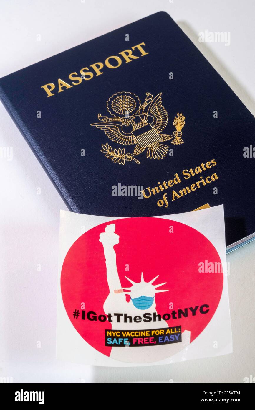 Still Life of IGotTheadesivo ShotNYC con gli Stati Uniti d'America Passaporto Foto Stock