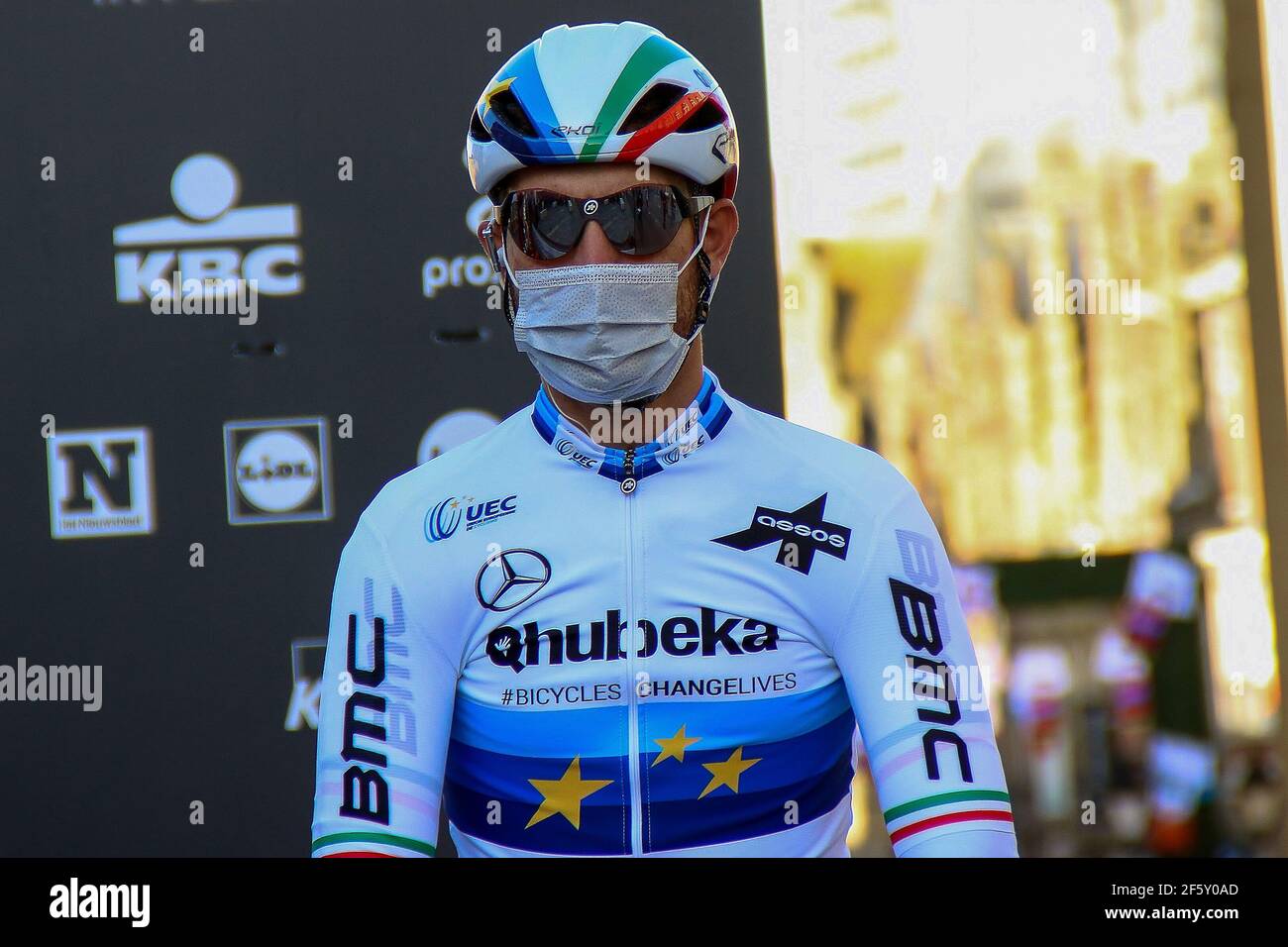 WEVELGEM, BELGIO - MARZO 28: Giacomo Nizzolo del Team Qhubeka ASSOS e Italia durante l'83° Gent-Wevelgem nei campi delle Fiandre 2021 - Elite uomo il 28 marzo 2021 a Wevelgem, Belgio (Foto di Sportfoto/Orange Pictures) Foto Stock