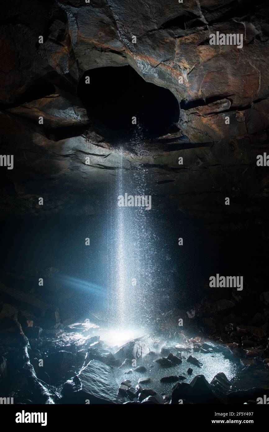 Cascate Gloryhole illuminate di notte Foto Stock