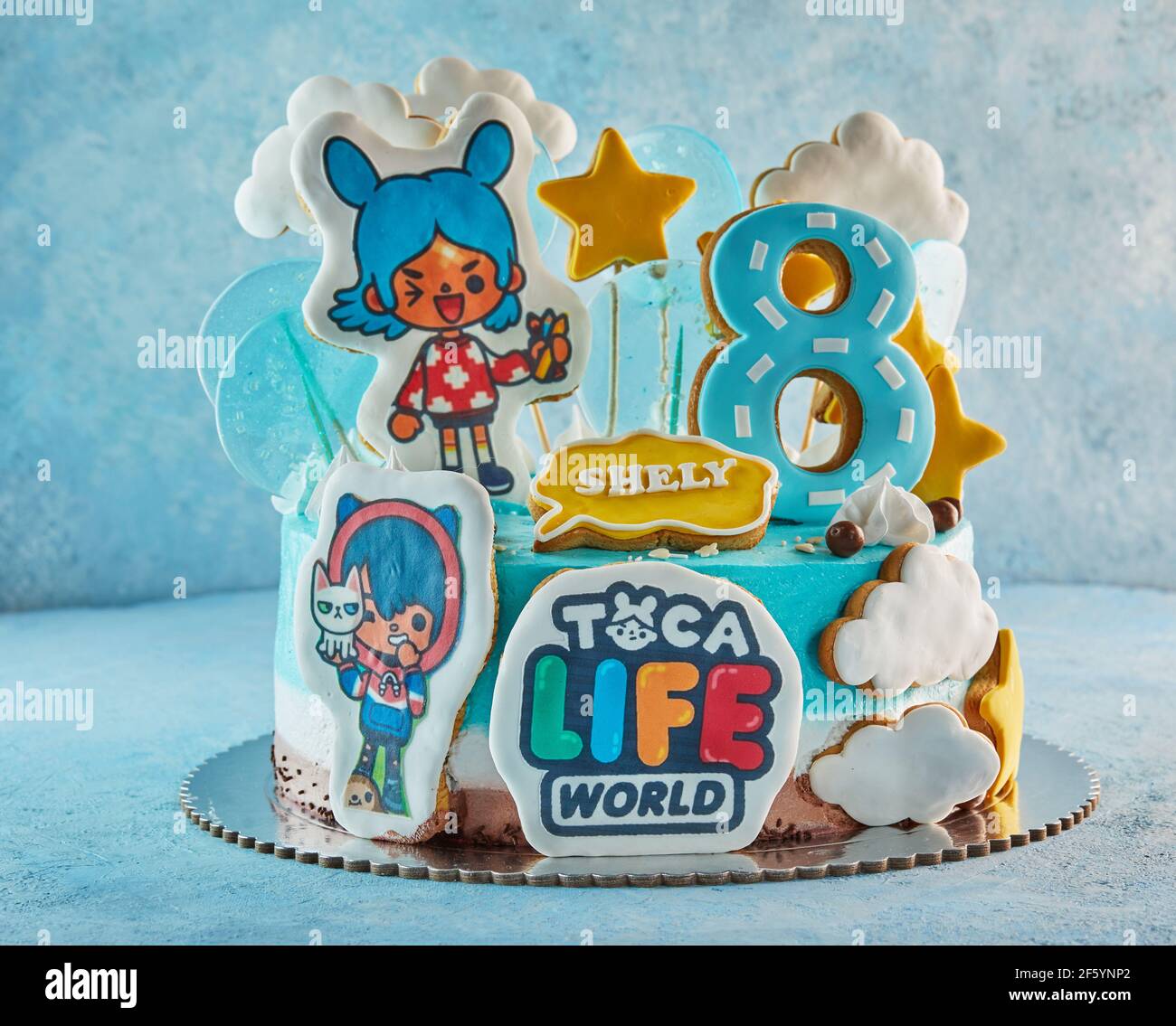 Torta basata sul gioco Toka Life, per una ragazza di otto anni per il suo compleanno. Foto Stock