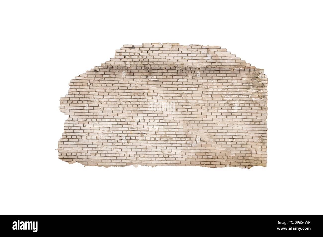 pezzo di un muro rovinato di mattoni bianchi isolato contro uno sfondo bianco. Foto di alta qualità Foto Stock