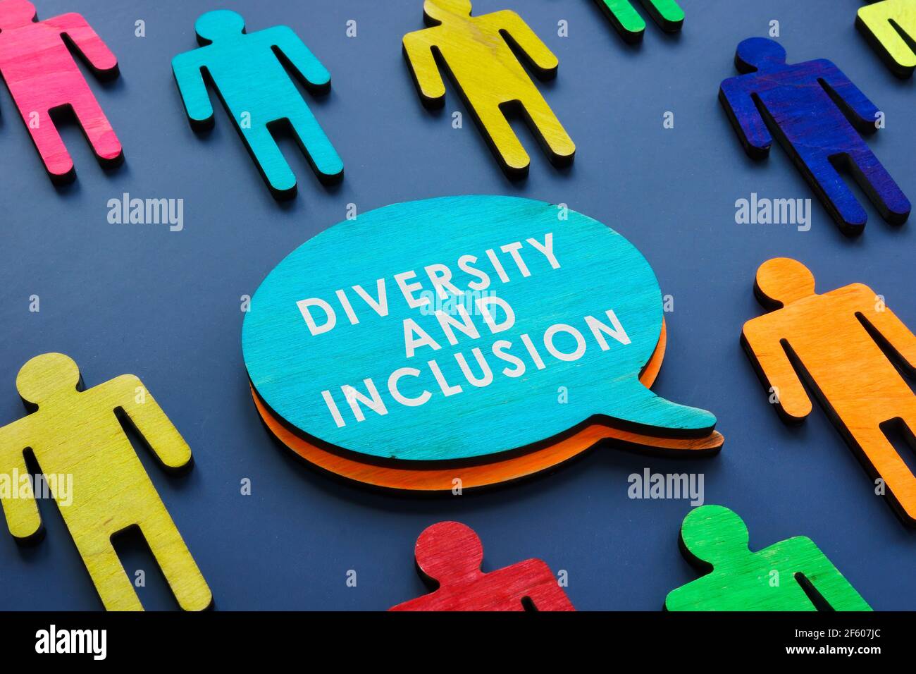 Diversità e inclusione come simbolo di figure colorate. Foto Stock