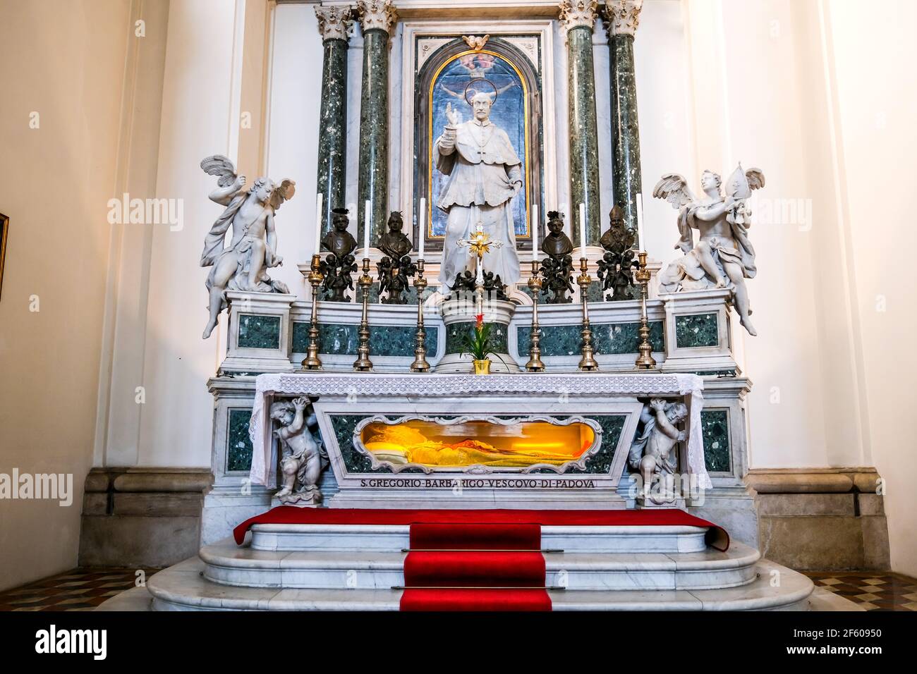 La tomba di Gregorio Barbarigo nella Cattedrale di Padova in Italia Foto Stock