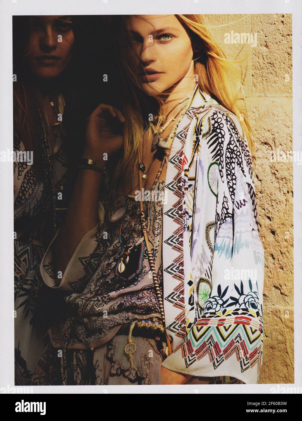Poster pubblicità ETRO casa di moda con Sasha Pivovarova in rivista  cartacea da 2015 anni, pubblicità, pubblicità creativa Etro da 2010 Foto  stock - Alamy
